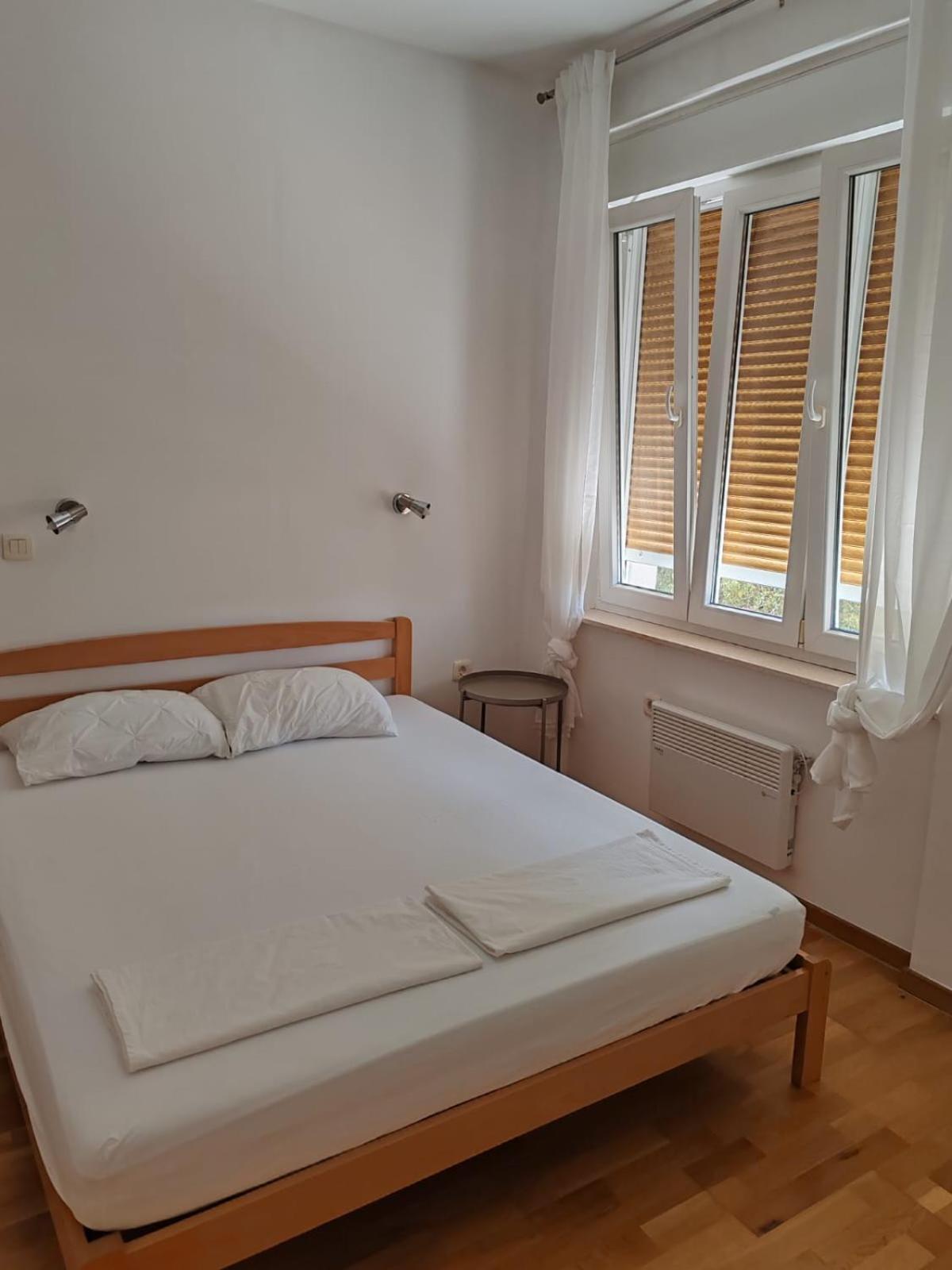 Apartment Zeko *